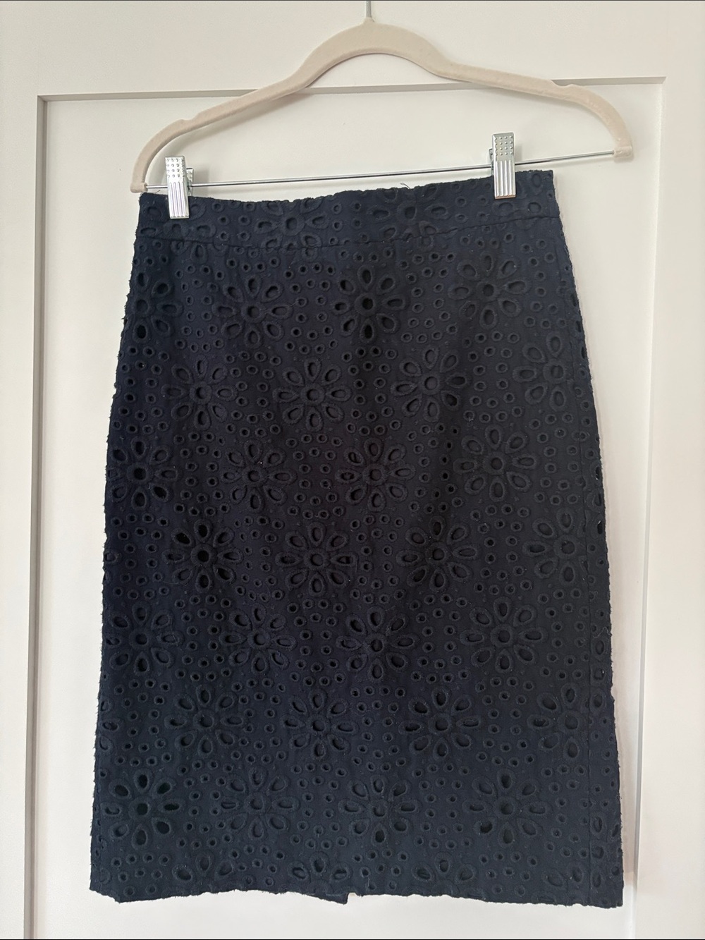 J. Crew Eyelet No 2 Pencil Skirt Floral Embroidered Navy Blue